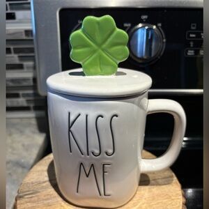 Rae Dunn KISS ME Figural Mug
